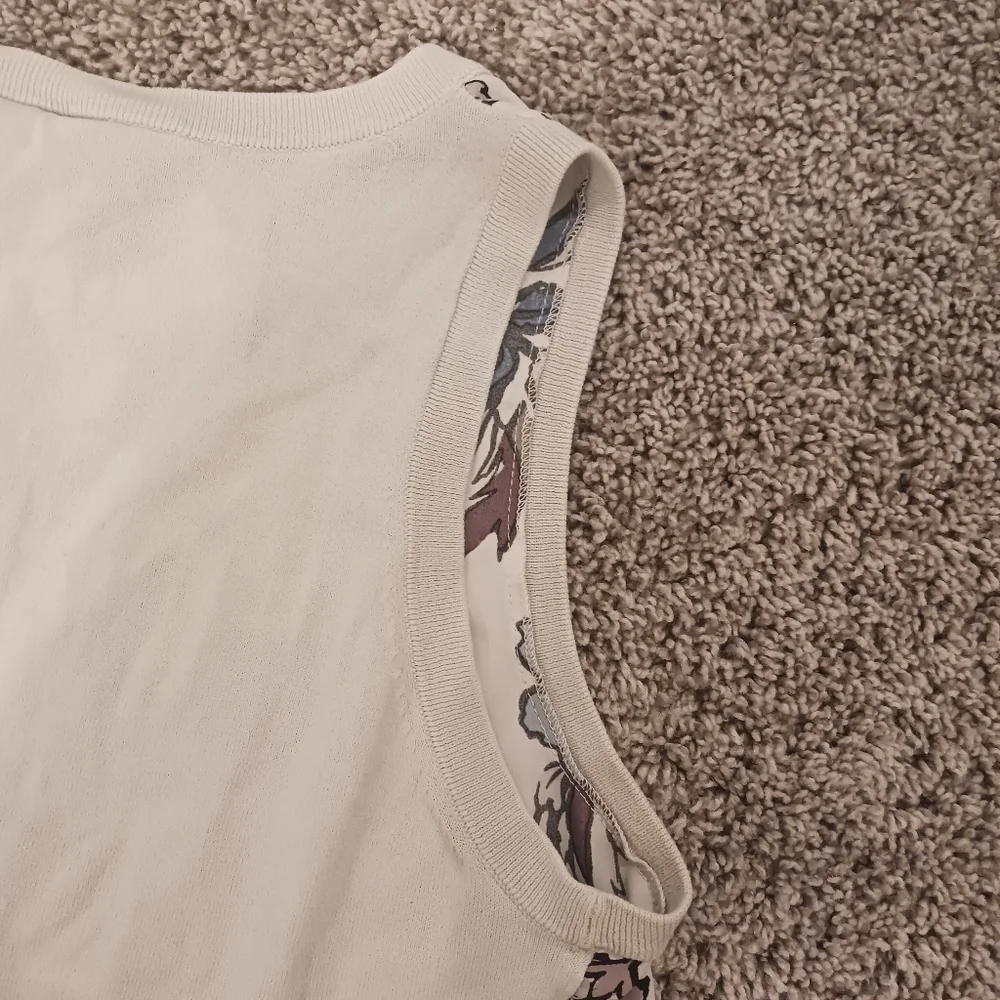 LOFT summer sleeveless floral top - Picture 8 of 13